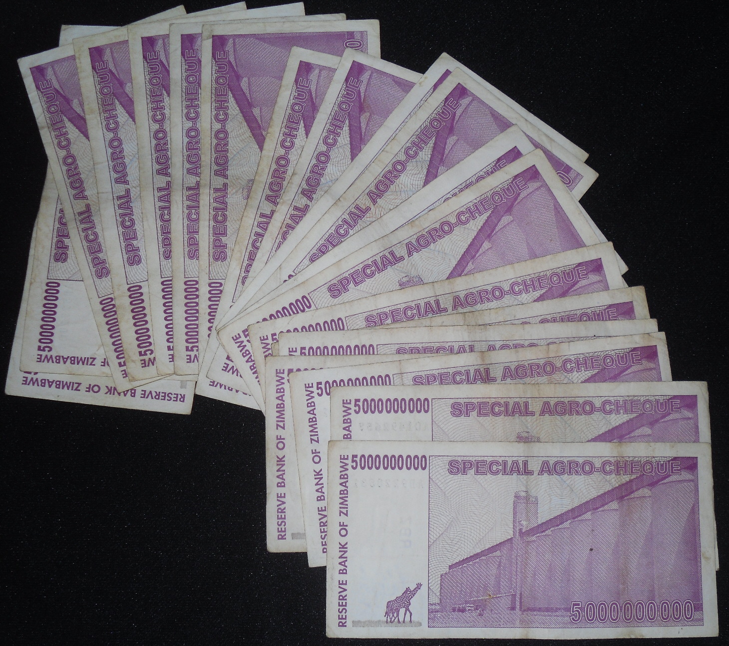 5,000,000,000 dollars (55) F-VF Banknote