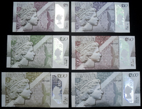 5-500 pounds  (90) UNC Banknote